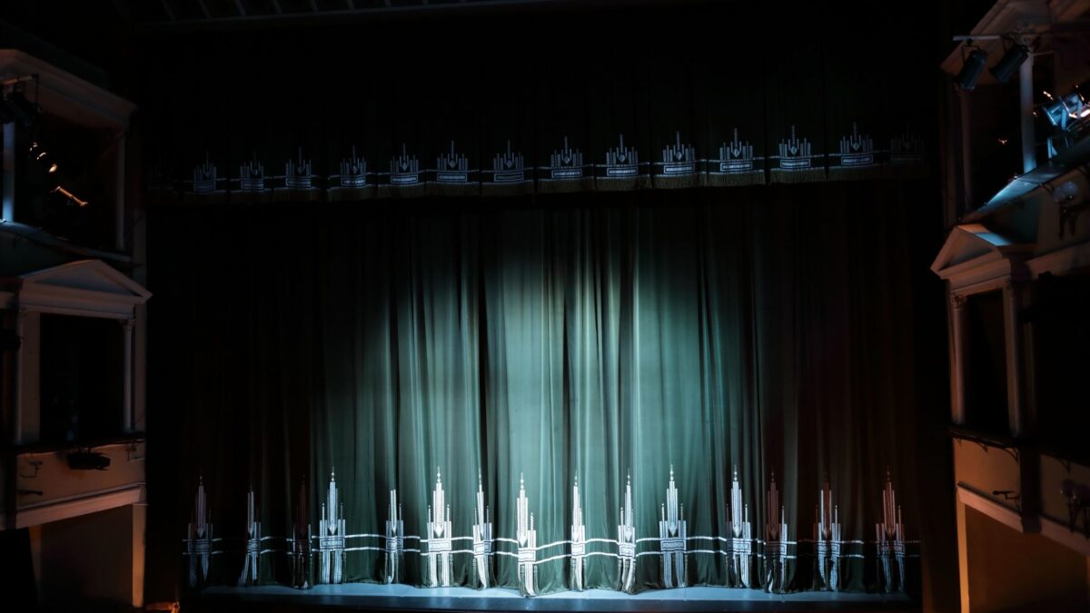how to become a musical theatre producer